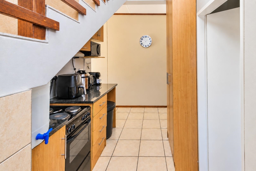 5 Bedroom Property for Sale in Melodie North West